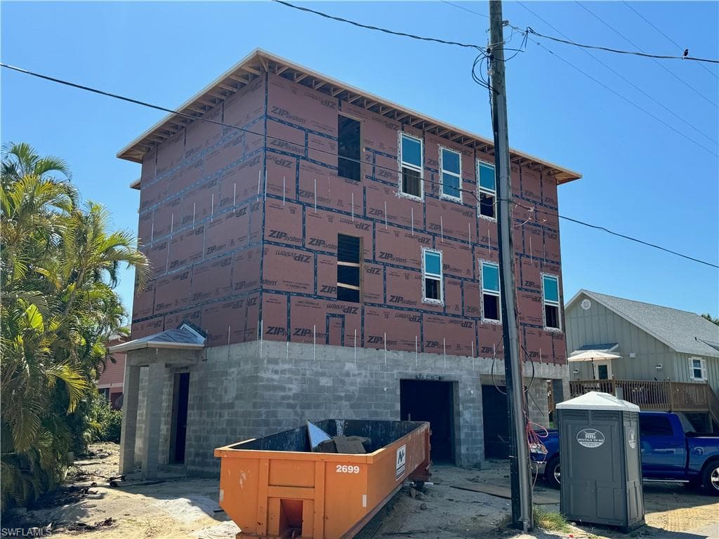 146 Miramar ST, FORT MYERS BEACH FL 33931-4