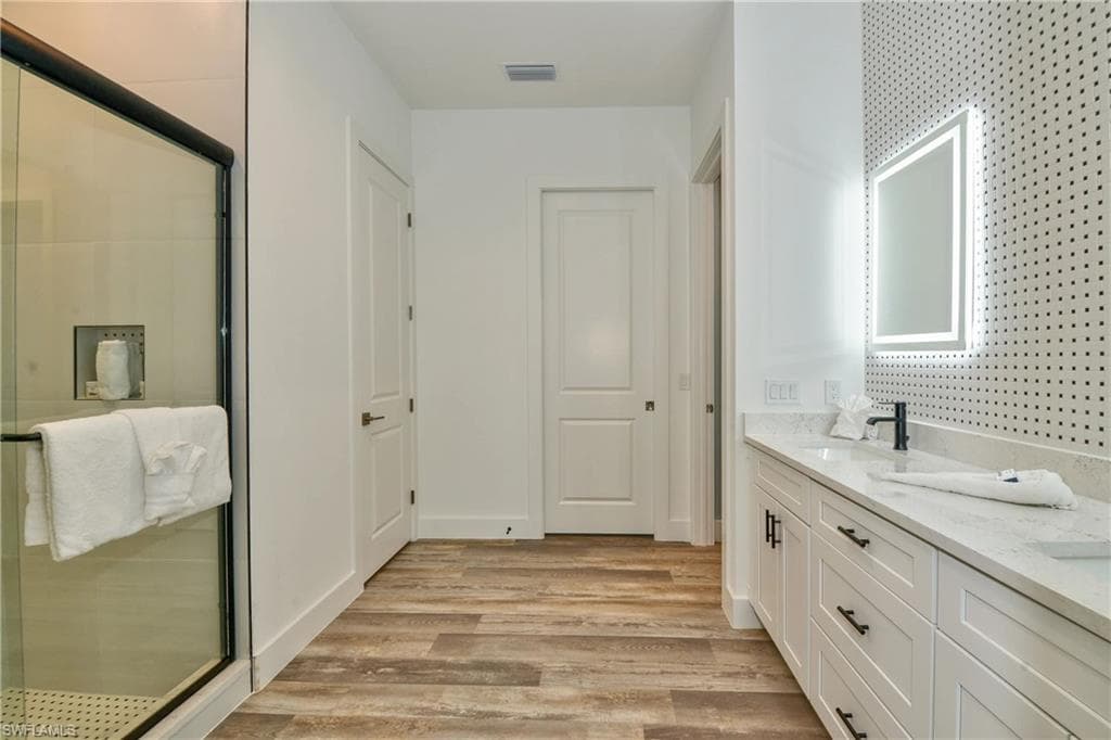 146 Miramar ST, FORT MYERS BEACH FL 33931-8