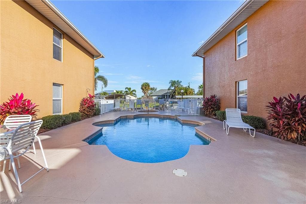 841 SW 47th TER # 202, CAPE CORAL FL 33914-22