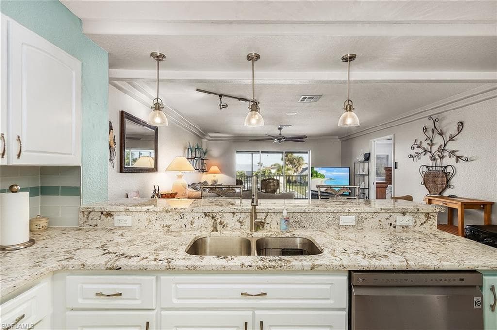 841 SW 47th TER # 202, CAPE CORAL FL 33914-4