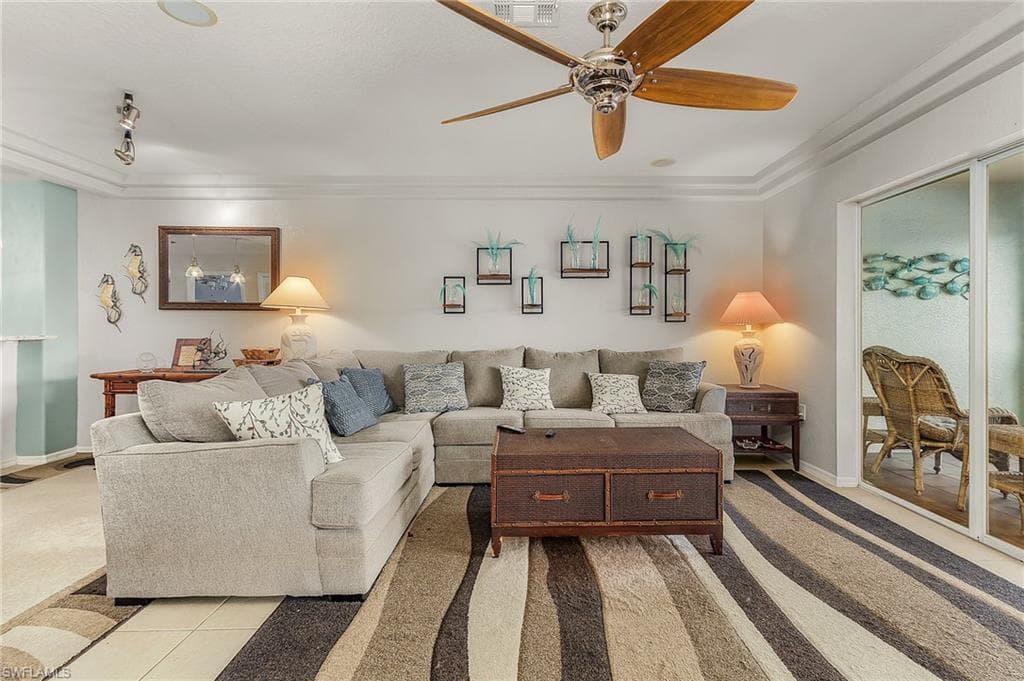841 SW 47th TER # 202, CAPE CORAL FL 33914-9