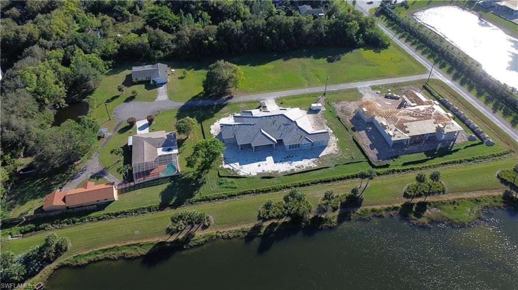 2373 Anthony CT, NAPLES FL 34109-1