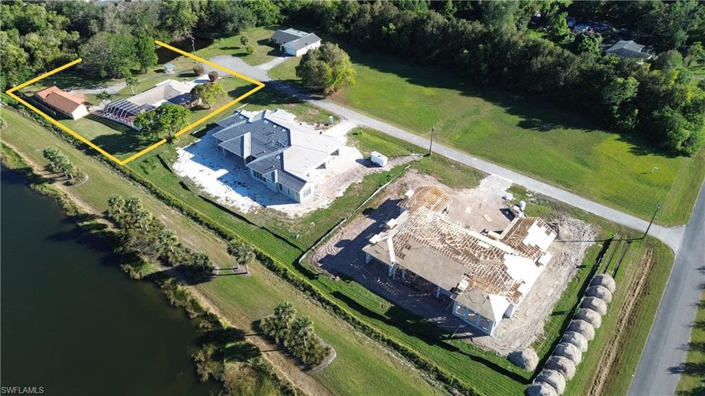 2373 Anthony CT, NAPLES FL 34109-2