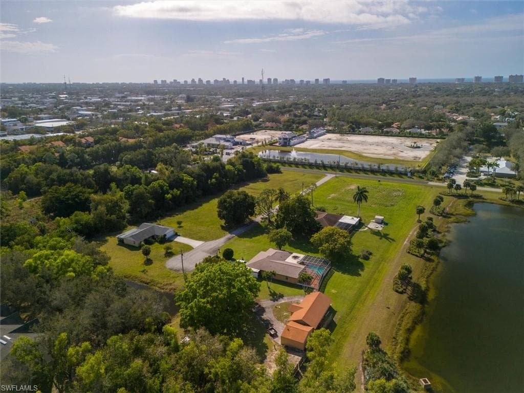 2373 Anthony CT, NAPLES FL 34109-13