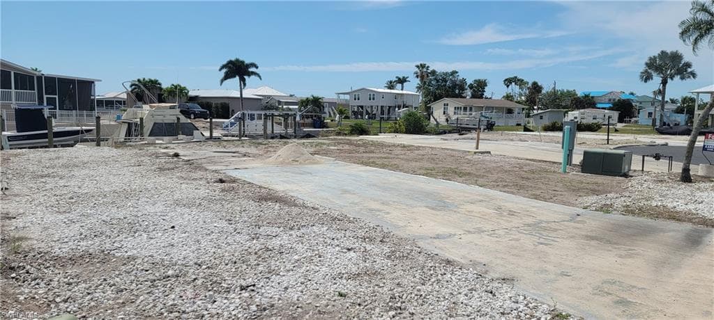 4701 Lahaina LN, BONITA SPRINGS FL 34134-8