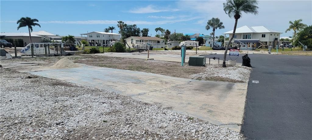 4701 Lahaina LN, BONITA SPRINGS FL 34134-9