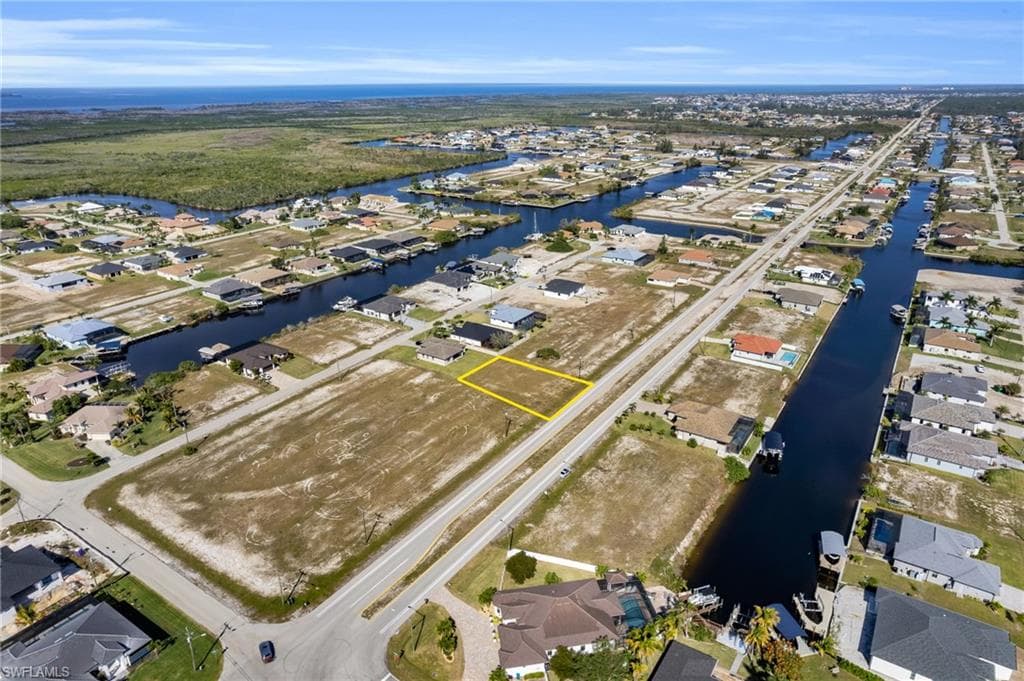 1220 Old Burnt Store RD N, CAPE CORAL FL 33993-1