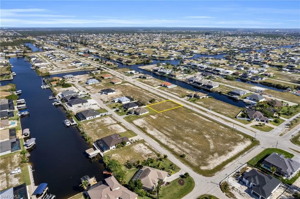 1220 Old Burnt Store RD N, CAPE CORAL FL 33993-6