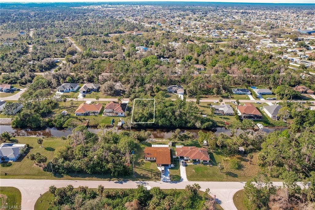 100 Cory ST, PORT CHARLOTTE FL 33953-6