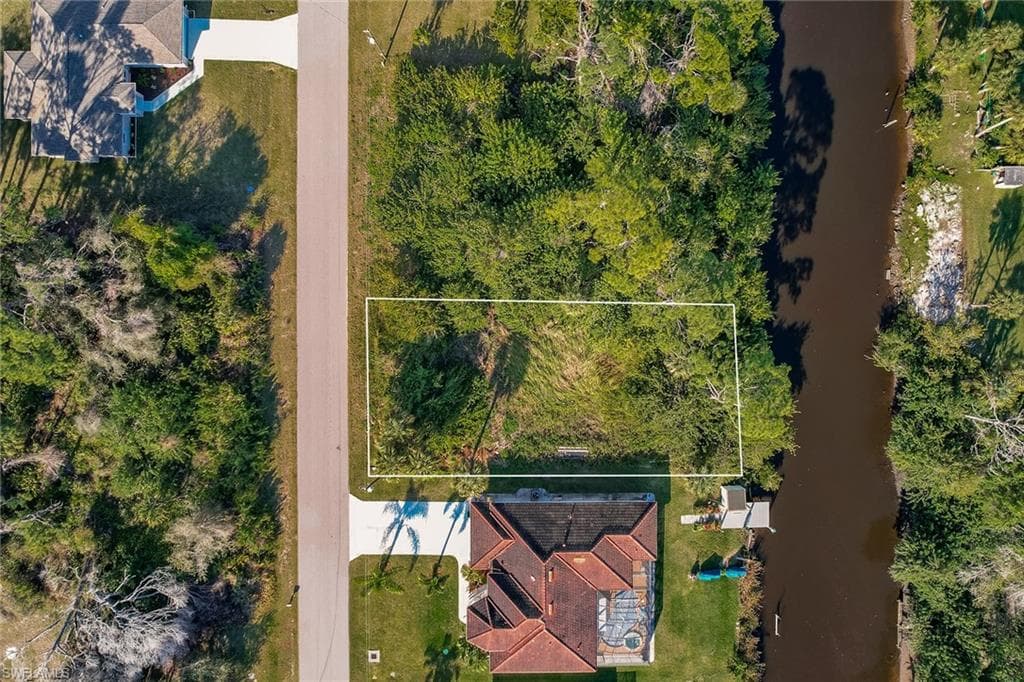 100 Cory ST, PORT CHARLOTTE FL 33953-10