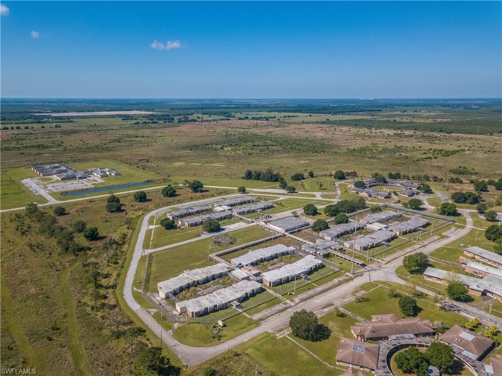 5871 SE Highway 31 12-2