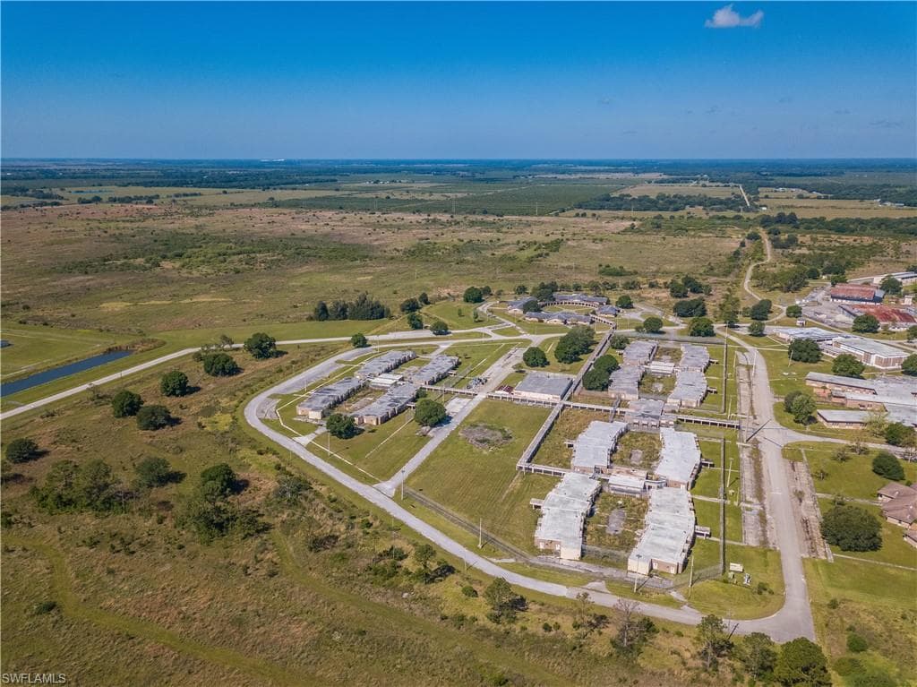 5871 SE Highway 31 12-3