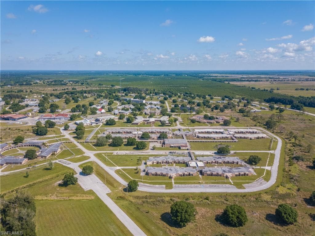 5871 SE Highway 31 12-1