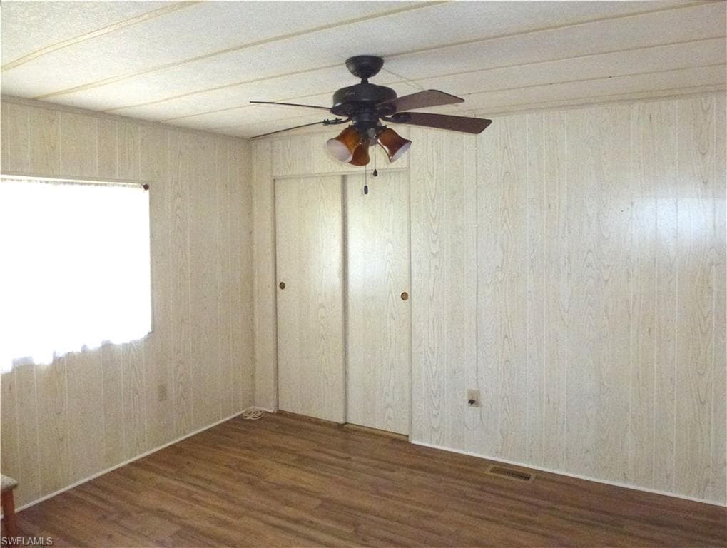 2820 Breezewood DR, NORTH FORT MYERS FL 33917-14