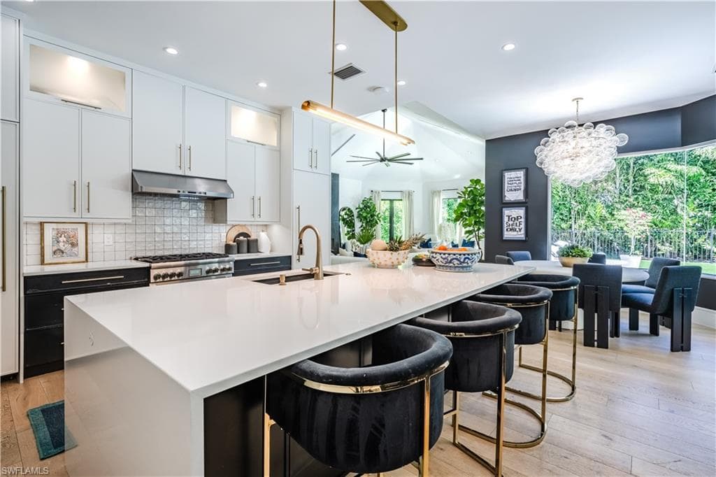 681 KATEMORE LN, NAPLES FL 34108-5