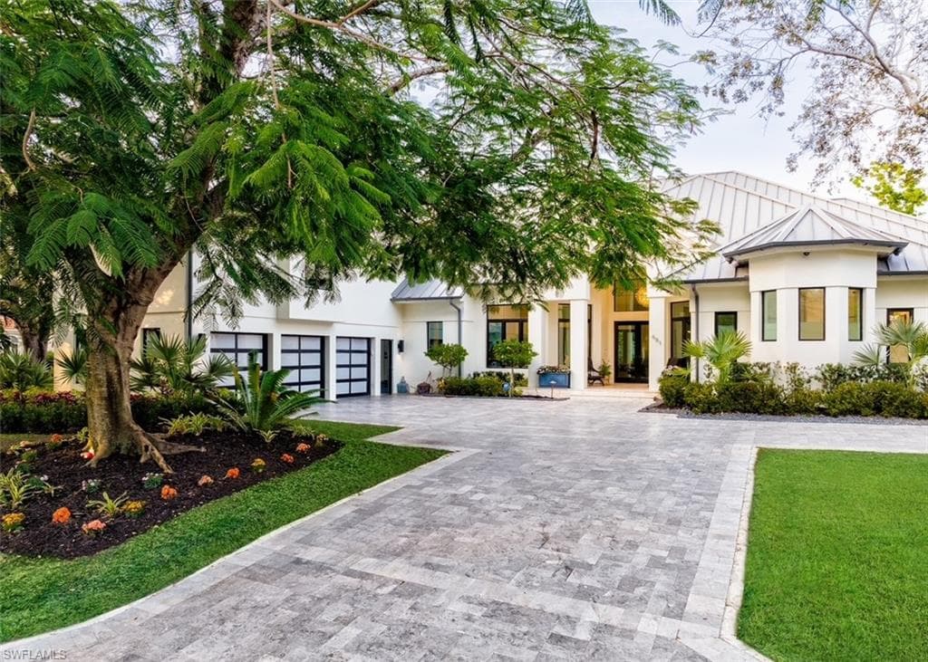 681 KATEMORE LN, NAPLES FL 34108-41