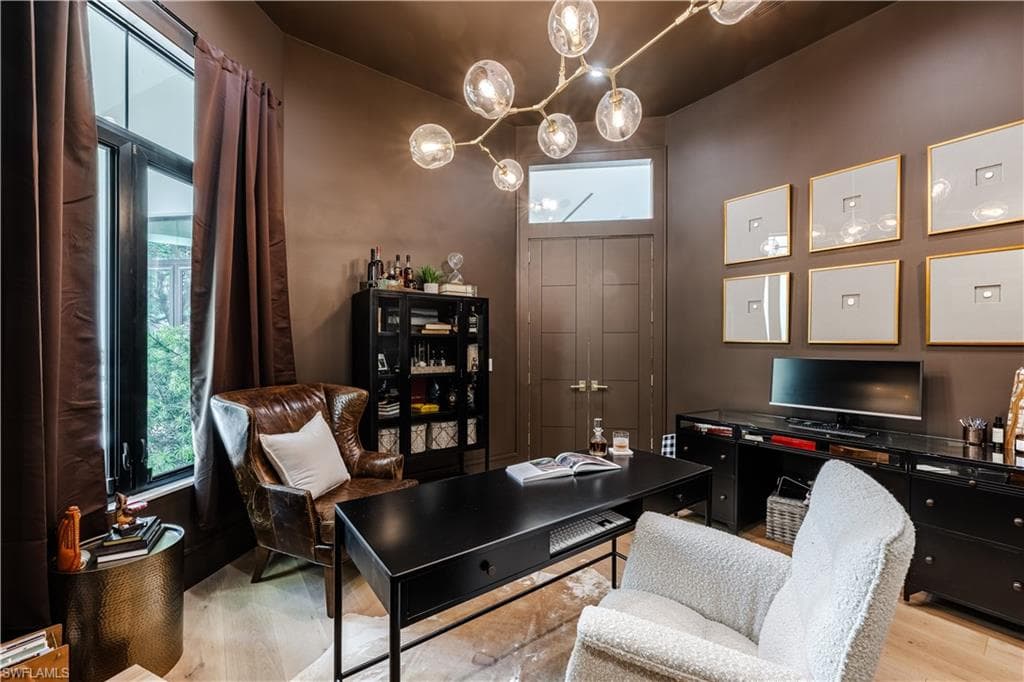 681 KATEMORE LN, NAPLES FL 34108-10