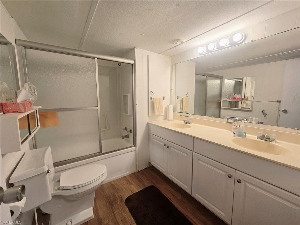 99 Moorhead MNR # 99, NAPLES FL 34112-15