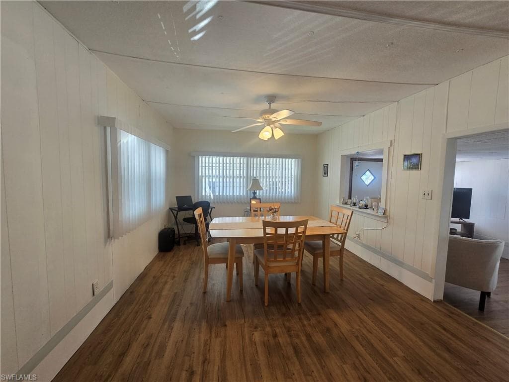 99 Moorhead MNR # 99, NAPLES FL 34112-4