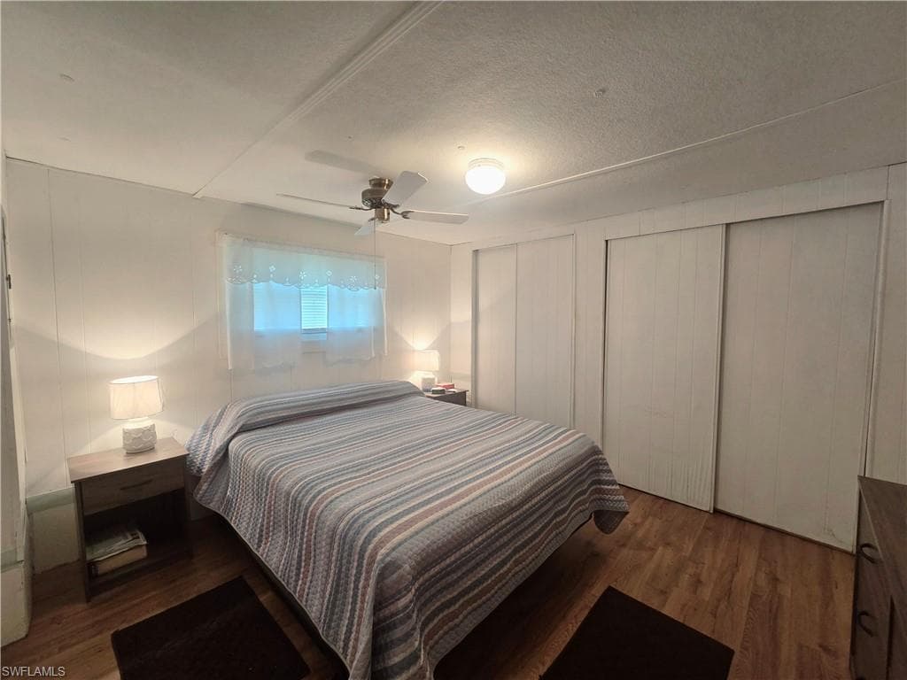 99 Moorhead MNR # 99, NAPLES FL 34112-13