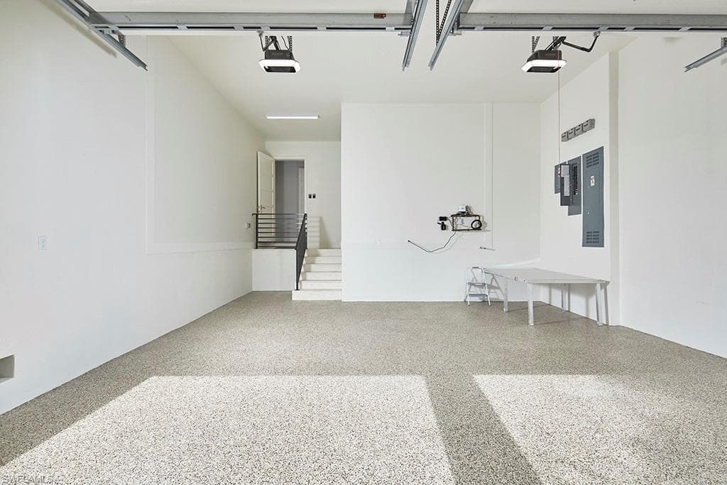 595 16th AVE S, NAPLES FL 34102-46