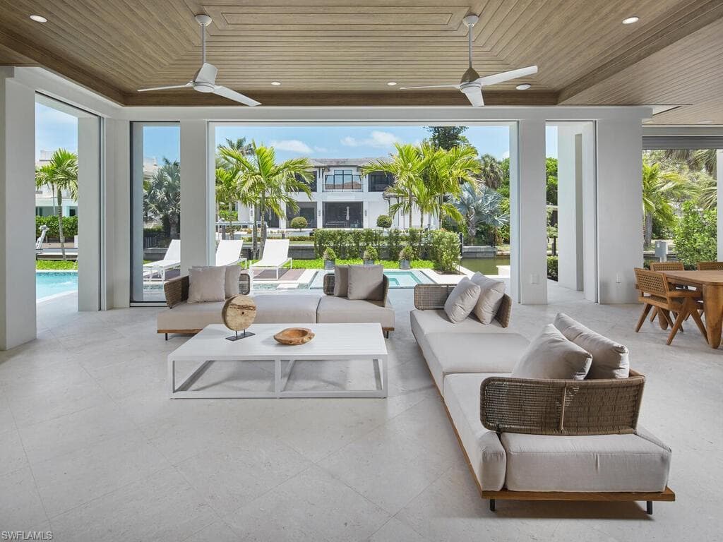 595 16th AVE S, NAPLES FL 34102-36