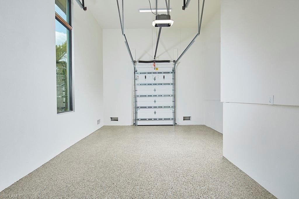 595 16th AVE S, NAPLES FL 34102-47