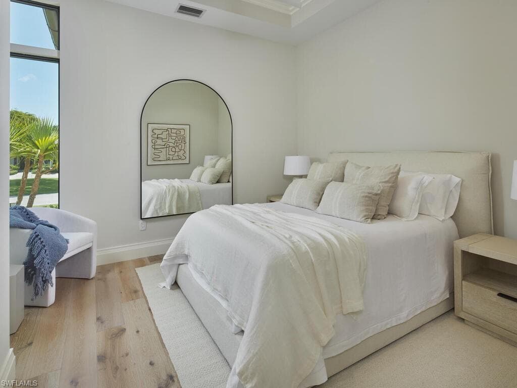 595 16th AVE S, NAPLES FL 34102-34