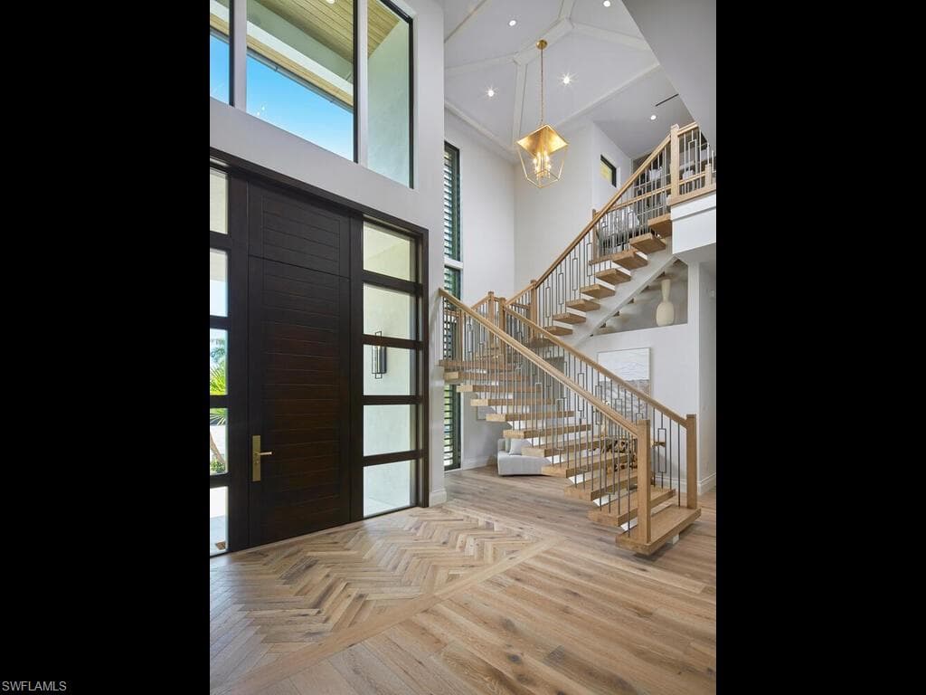 595 16th AVE S, NAPLES FL 34102-20