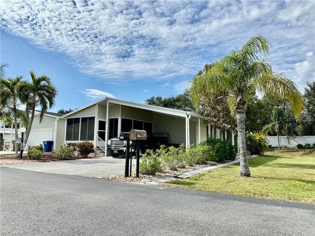 5396 Fiddleleaf DR, FORT MYERS FL 33905-2