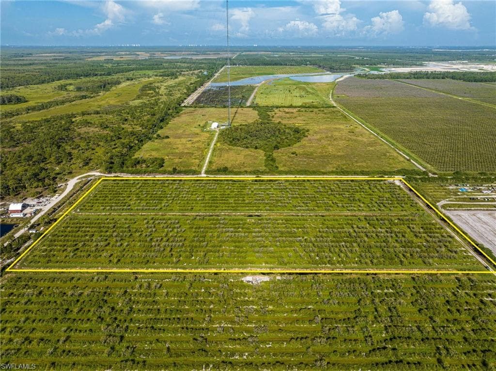 21979 Carter RD, ESTERO FL 33928-6