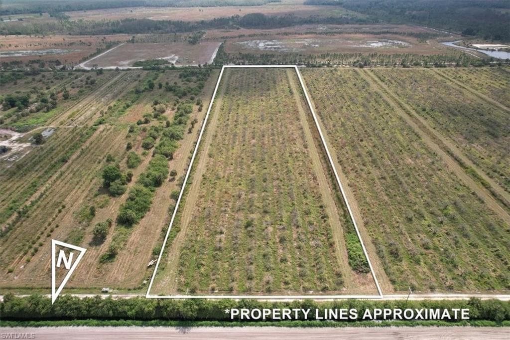 21995 Carter RD, ESTERO FL 33928-3