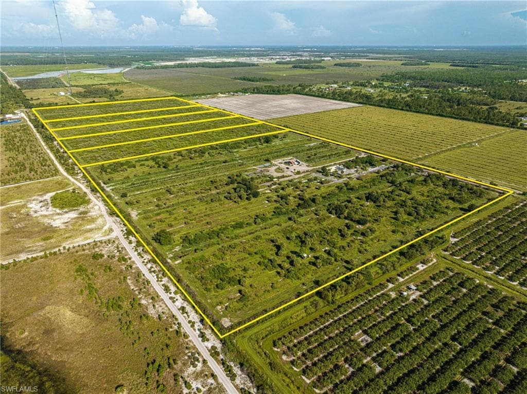 21999 Carter RD, ESTERO FL 33928-12