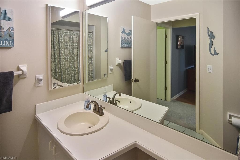 2202 McGregor Park CIR, FORT MYERS FL 33908-21