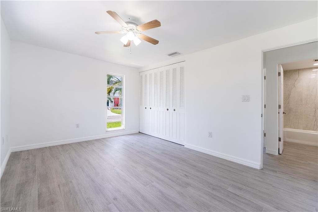 23 Kings RD, NAPLES FL 34112-5