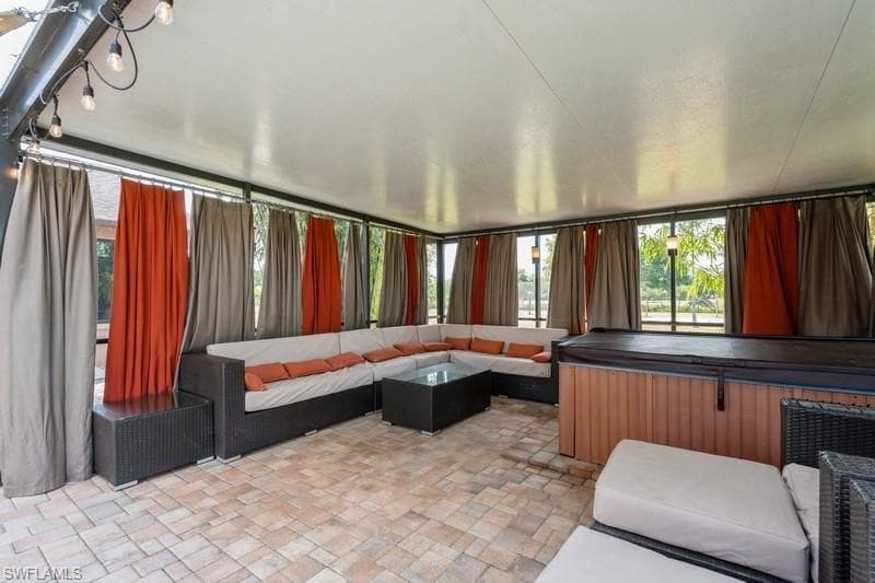 6670 Pangola RD, FORT MYERS FL 33905-25