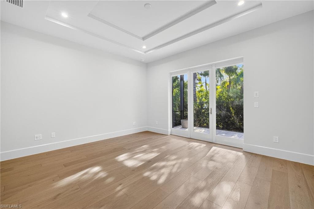 2032 Cambridge Park DR, NAPLES FL 34109-14