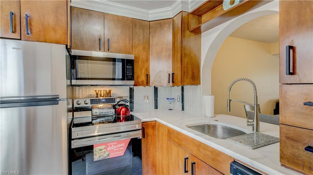 4514 SW 8th PL # 11, CAPE CORAL FL 33914-2