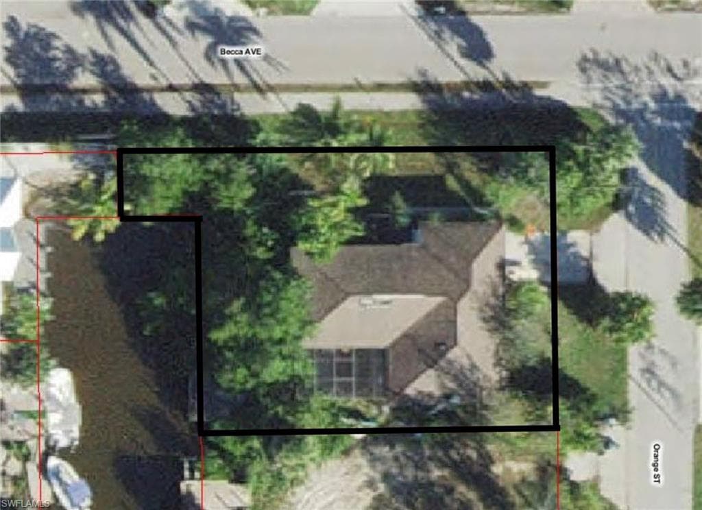 2918 Orange ST, NAPLES FL 34112-1