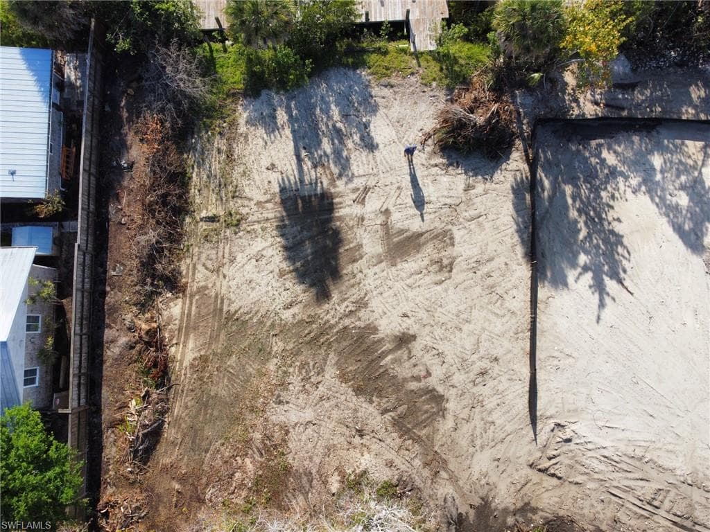 2948 Orange ST, NAPLES FL 34112-2