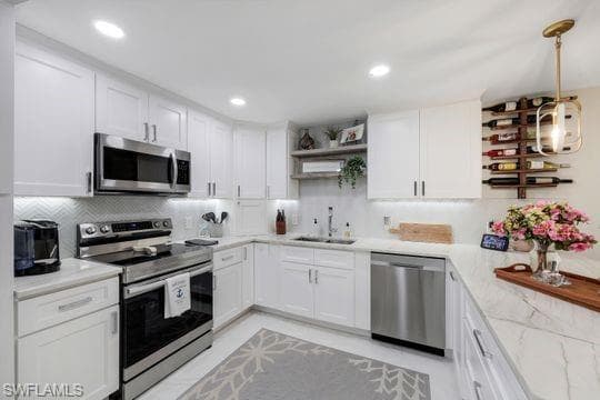 3333 Gulf Shore BLVD N # 103, NAPLES FL 34103-20