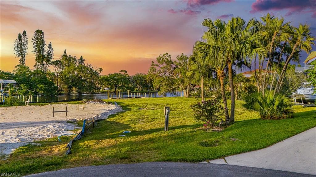 27218 High Seas LN, BONITA SPRINGS FL 34135-9