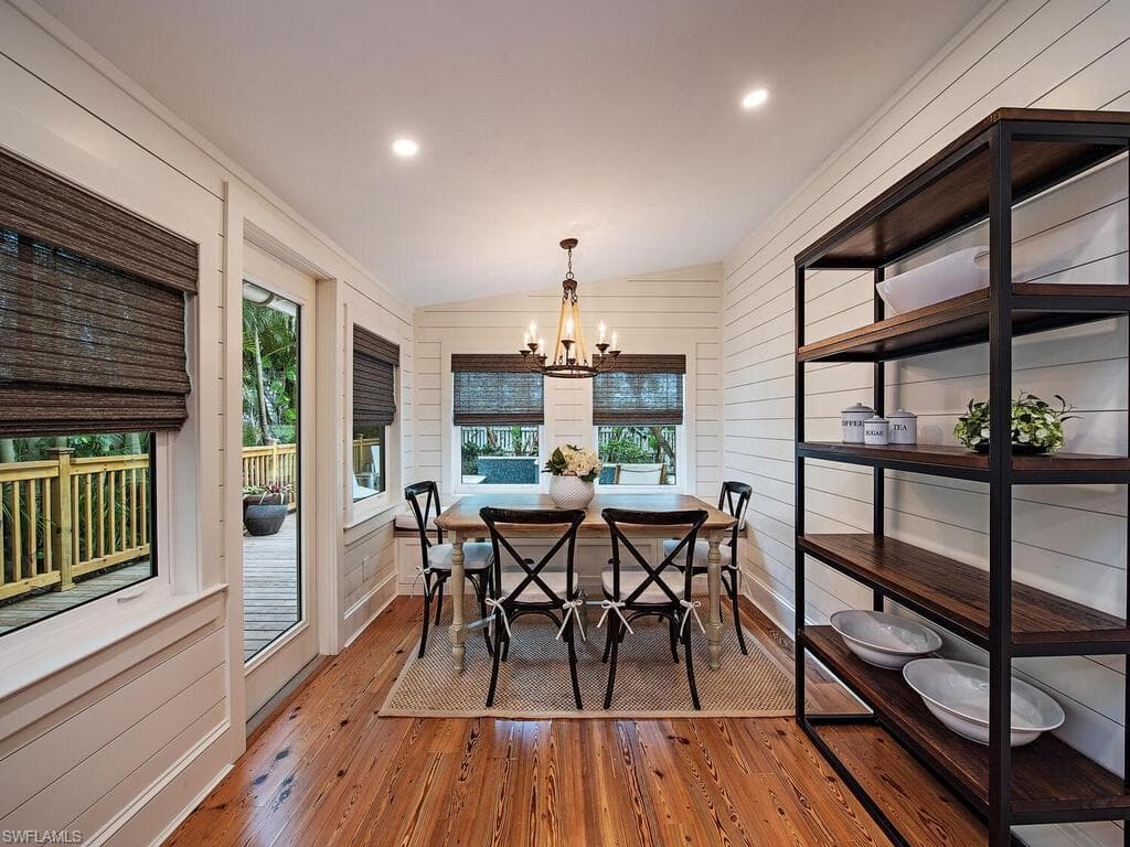 680 8th AVE S, NAPLES FL 34102-12