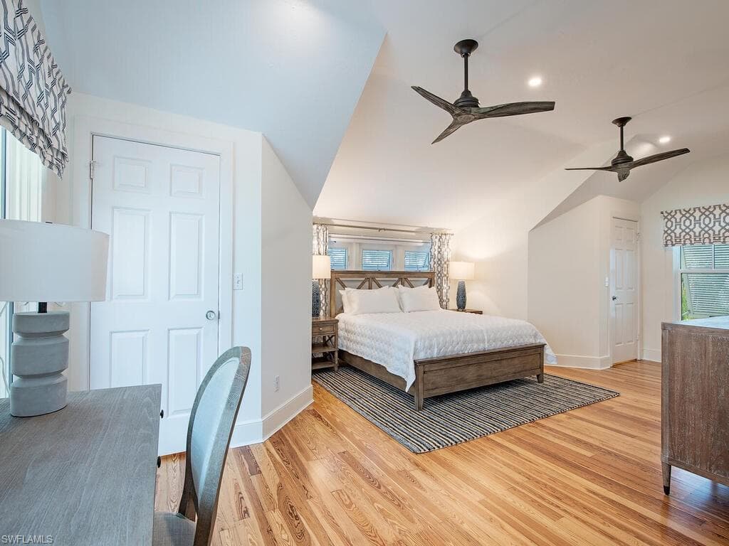 680 8th AVE S, NAPLES FL 34102-16