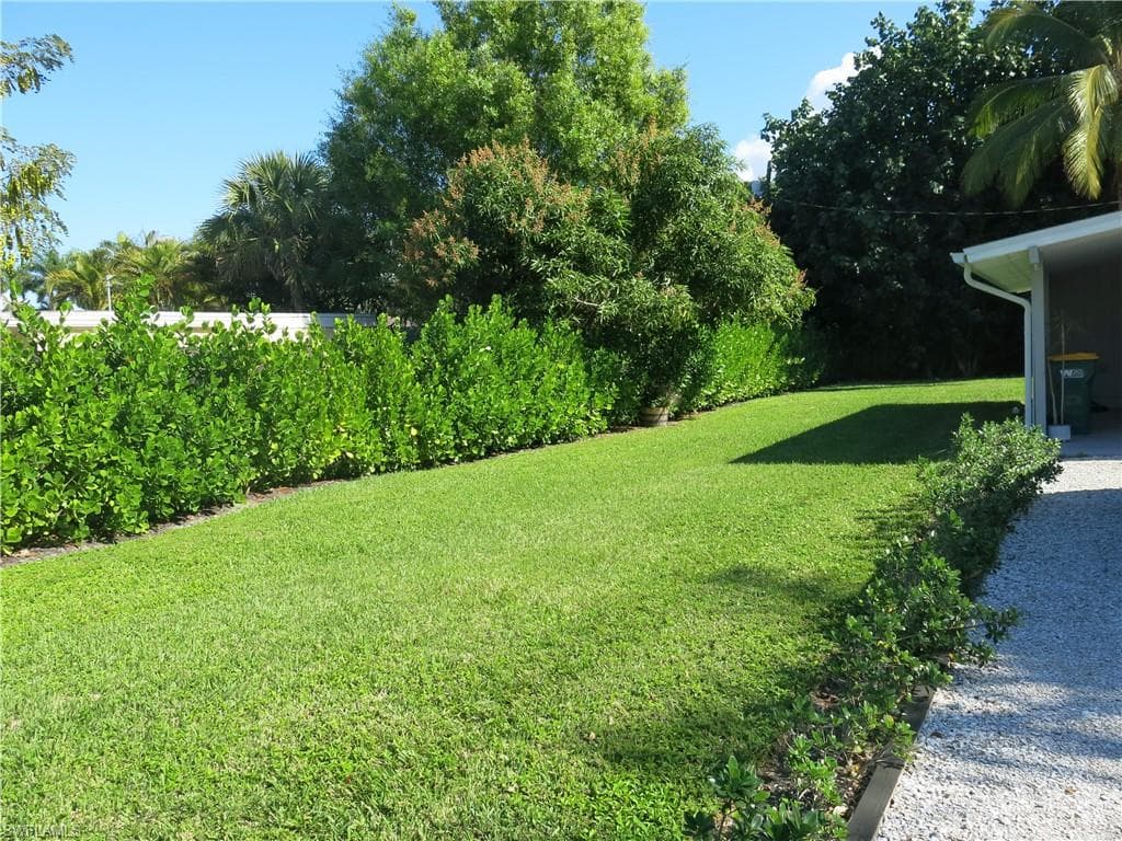 1315 Sandpiper ST, NAPLES FL 34102-4