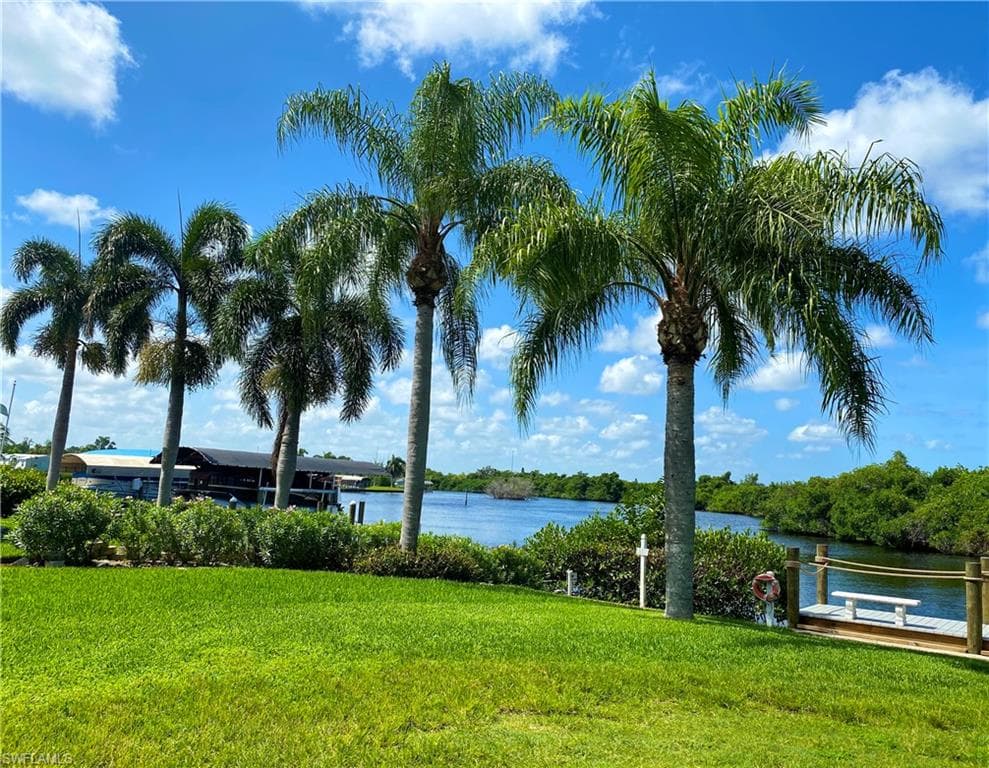 241 Tangerine DR, FORT MYERS FL 33905-6