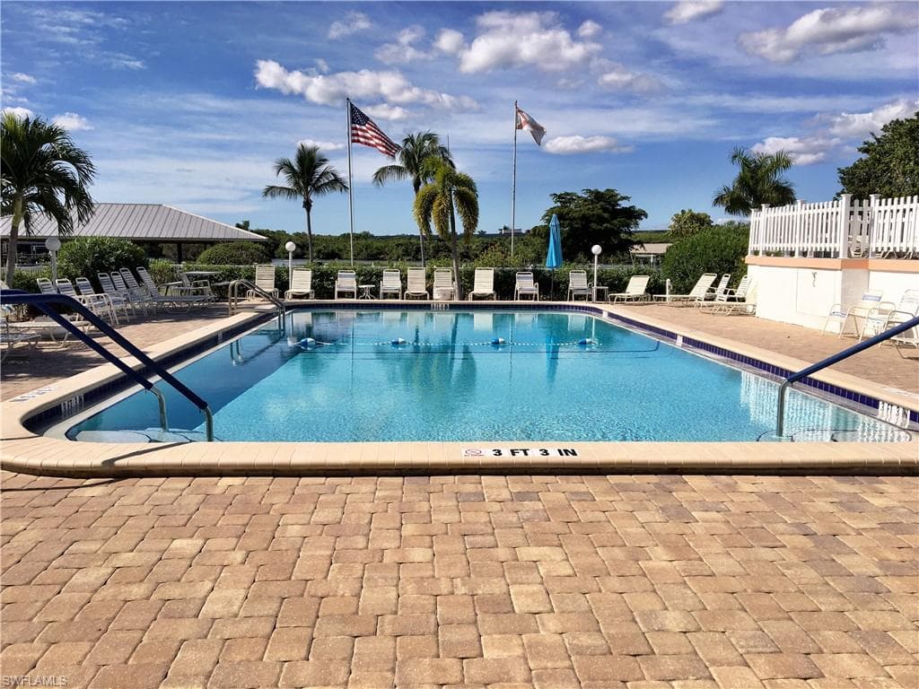 241 Tangerine DR, FORT MYERS FL 33905-2