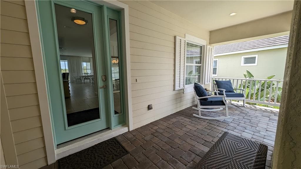 8572 Big Mangrove DR, FORT MYERS FL 33908-2