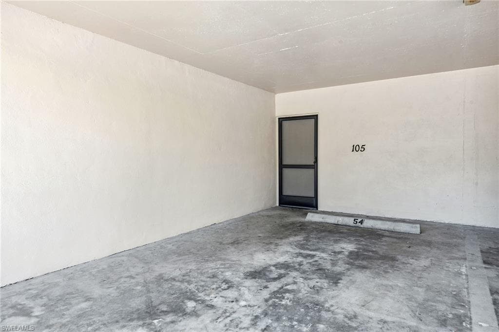 807 River Point DR # 105D, NAPLES FL 34102-35