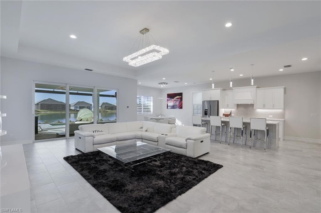 14327 Laguna Springs LN-6